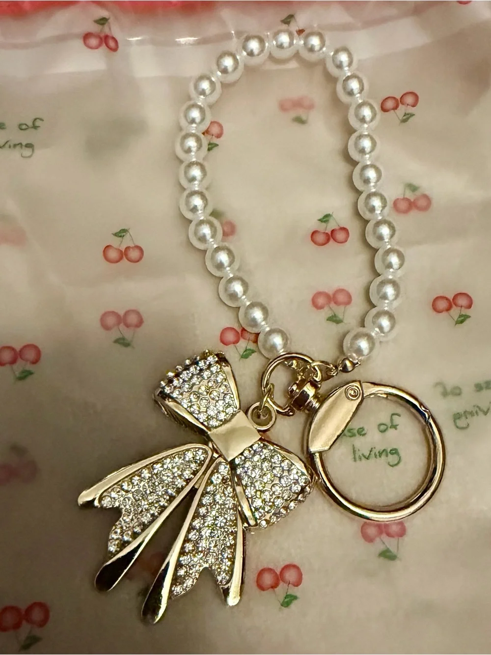 Pearl Bracelet Keyring /Bag Charm with Gold/Rhinestone Bow Charm